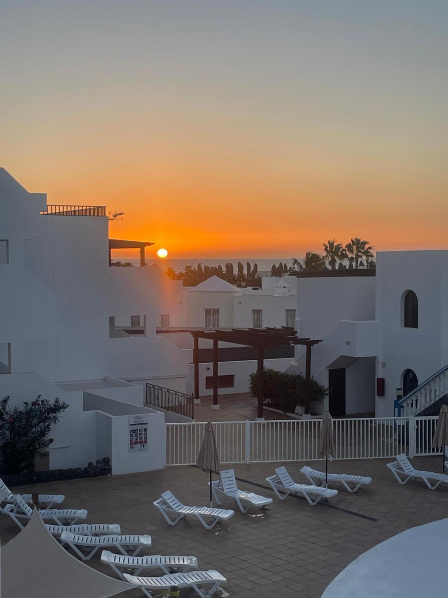 Pistachio Apartment 323 - Lanzarote Apartment Costa Teguise Buitenkant foto