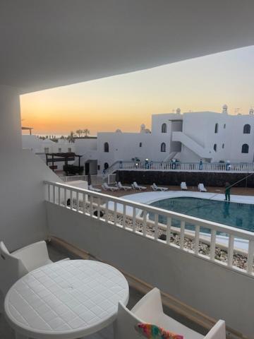 Pistachio Apartment 323 - Lanzarote Apartment Costa Teguise Buitenkant foto