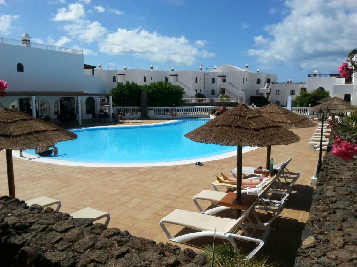 Pistachio Apartment 323 - Lanzarote Apartment Costa Teguise Buitenkant foto